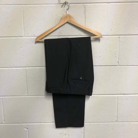 Gucci Suit - Picture 5 of 5